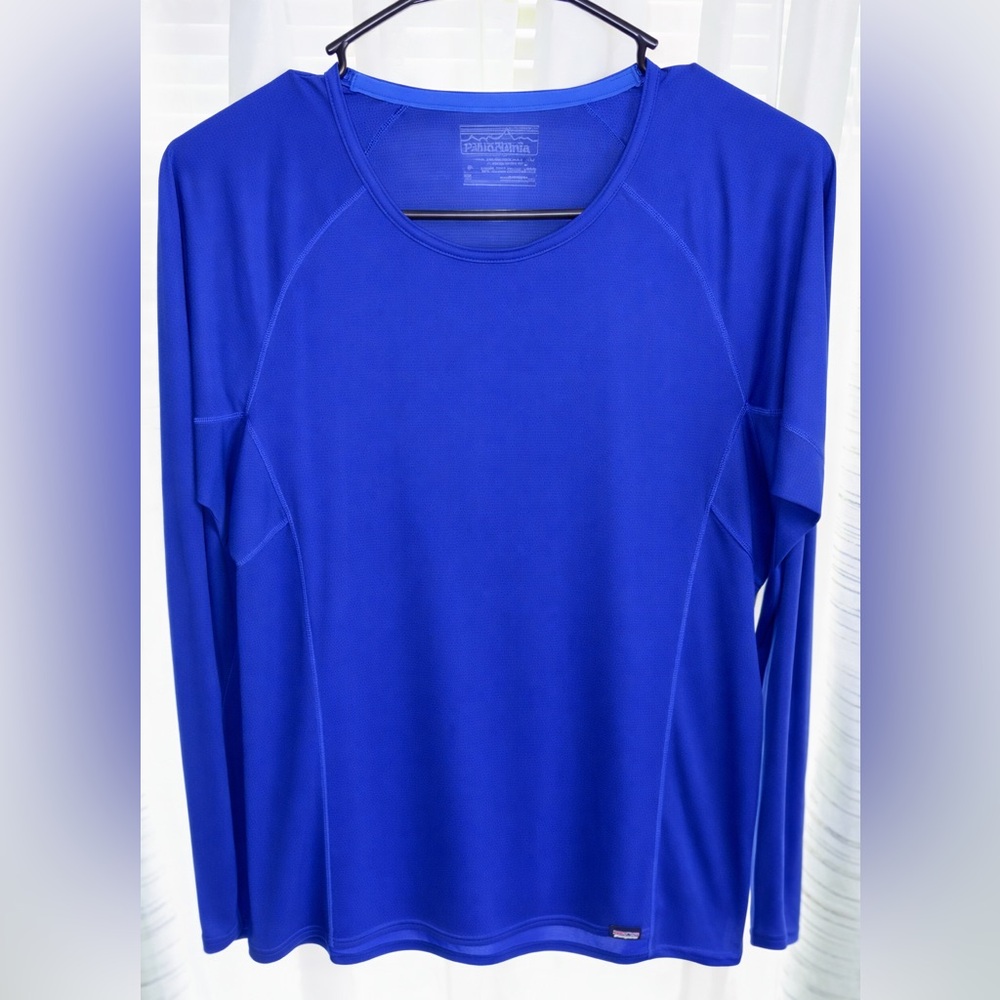 Patagonia Women’s Long-Sleeve lightweight Performance Tee - Blue